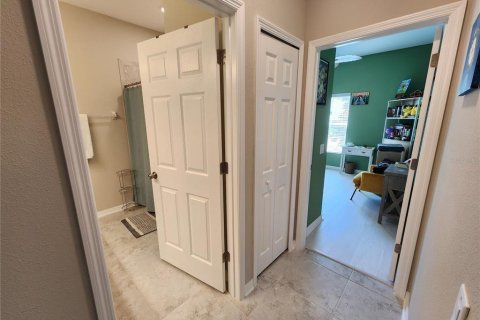 Villa ou maison à vendre à Wesley Chapel, Floride: 4 chambres, 205.13 m2 № 2362481 - photo 8