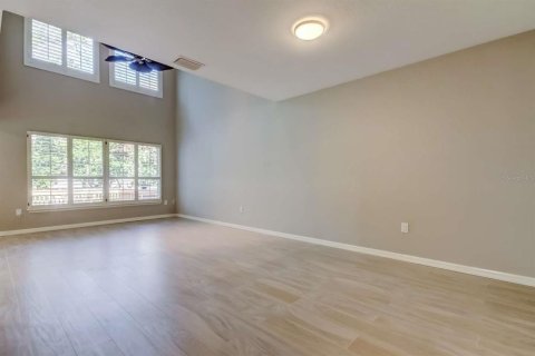 Adosado en venta en Tampa, Florida, 3 dormitorios, 203.08 m2 № 1829867 - foto 5