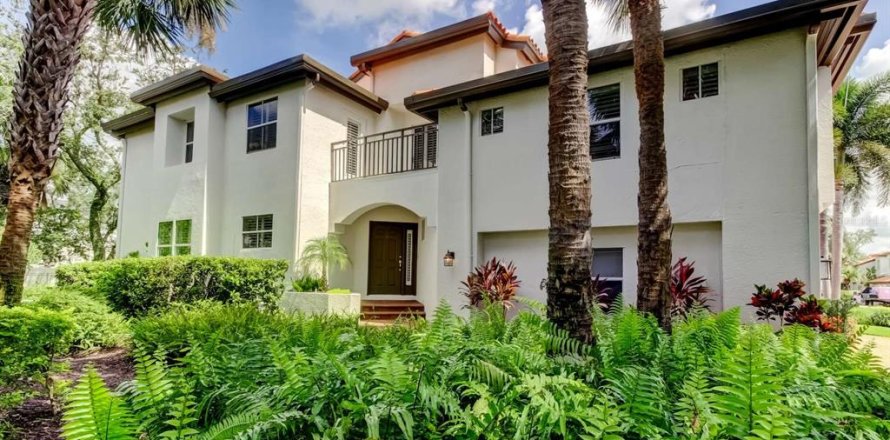 Adosado en Tampa, Florida 3 dormitorios, 203.08 m2 № 1829867