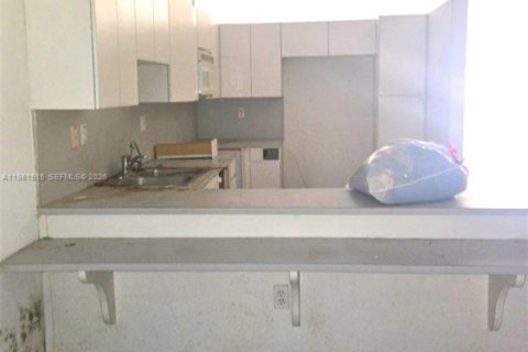 Купить виллу или дом в Майами-Лейкс, Флорида 3 спальни, 157.47м2, № 2043386 - фото 9