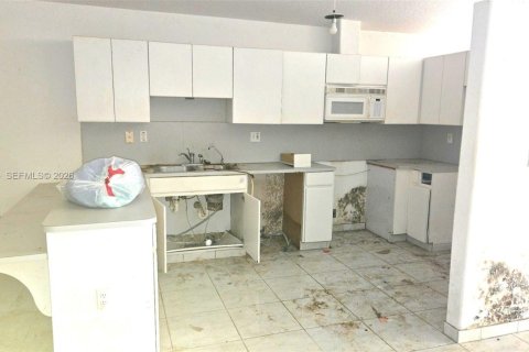 Купить виллу или дом в Майами-Лейкс, Флорида 3 спальни, 157.47м2, № 2043386 - фото 8