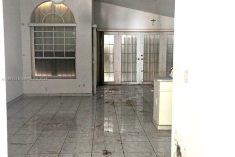 Купить виллу или дом в Майами-Лейкс, Флорида 3 спальни, 157.47м2, № 2043386 - фото 7