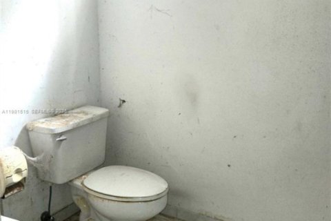 Купить виллу или дом в Майами-Лейкс, Флорида 3 спальни, 157.47м2, № 2043386 - фото 21