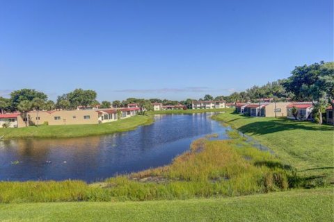 Copropriété à vendre à West Palm Beach, Floride: 2 chambres, 82.5 m2 № 2190709 - photo 3