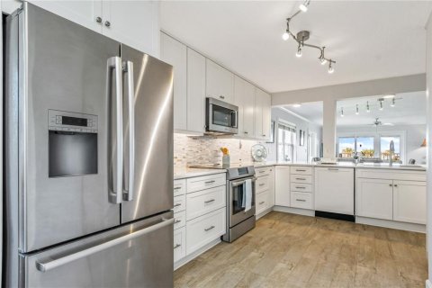 Condominio en alquiler en Cape Canaveral, Florida, 3 dormitorios, 168.8 m2 № 2103856 - foto 6