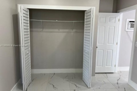 Apartment in Miami, Florida 2 bedrooms, 218.69 sq.m. № 2012573 - photo 6