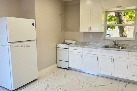 Apartment in Miami, Florida 2 bedrooms, 218.69 sq.m. № 2012573 - photo 3