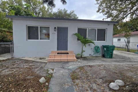 Снять в аренду виллу или дом в Майами, Флорида 3 спальни, 209.03м2, № 1966308 - фото 19