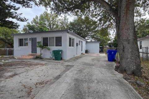 Снять в аренду виллу или дом в Майами, Флорида 3 спальни, 209.03м2, № 1966308 - фото 23