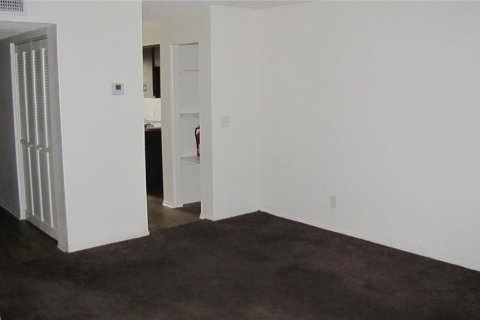 Copropriété à louer à Tampa, Floride: 1 chambre, 69.4 m2 № 2099869 - photo 4