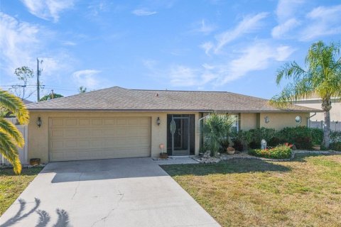 Villa ou maison à Cape Coral, Floride 3 chambres, 185.25 m2 № 2115801