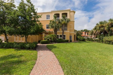 Condominio en venta en Palm Coast, Florida, 3 dormitorios, 187.11 m2 № 1516126 - foto 2