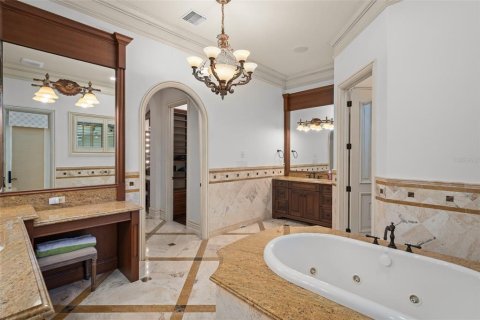 Купить виллу или дом в Уиндермир, Флорида 5 комнат, 395.95м2, № 1908520 - фото 24