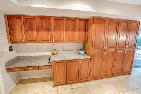 Casa en venta en Tampa, Florida, 4 dormitorios, 248.98 m2 № 1608962 - foto 24