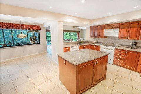 Casa en venta en Tampa, Florida, 4 dormitorios, 248.98 m2 № 1608962 - foto 28