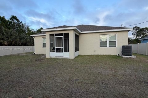 Villa ou maison à vendre à Palm Bay, Floride: 4 chambres № 2173767 - photo 21