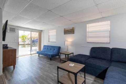 Apartment in Key Largo, Florida 3 bedrooms, 88.81 sq.m. № 1748564 - photo 2