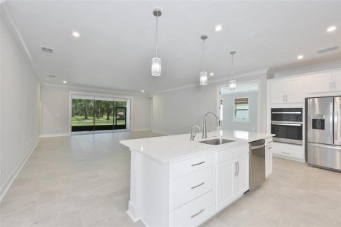 House in Parrish, Florida 4 bedrooms, 283.91 sq.m. № 2157659 - photo 10