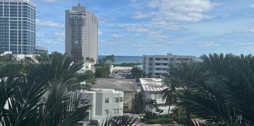 Condo à Miami Beach, Floride, 1 chambre  № 1984214