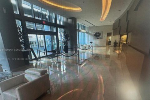 Condo in Miami, Florida, 2 bedrooms № 1994160 - photo 20