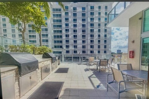 Condo in Miami, Florida, 2 bedrooms № 1994160 - photo 27