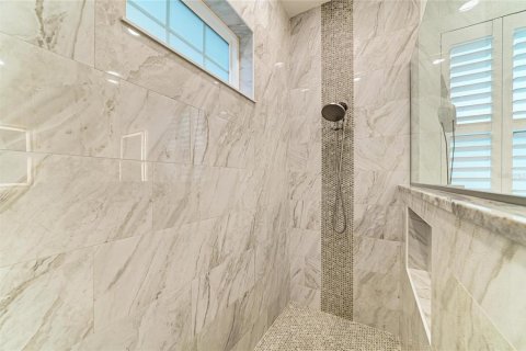 Villa ou maison à vendre à Bradenton, Floride: 4 chambres, 244.8 m2 № 2409956 - photo 16