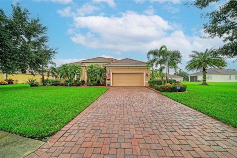 Villa ou maison à vendre à Bradenton, Floride: 4 chambres, 244.8 m2 № 2409956 - photo 3