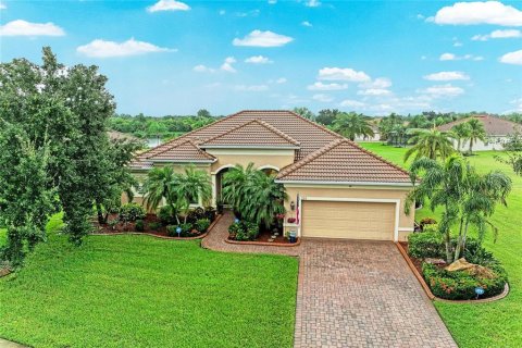 Villa ou maison à vendre à Bradenton, Floride: 4 chambres, 244.8 m2 № 2409956 - photo 2