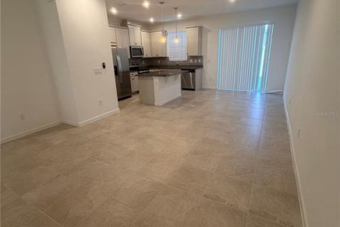 Touwnhouse à louer à Kissimmee, Floride: 3 chambres, 147.25 m2 № 2388794 - photo 6