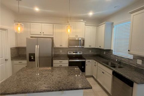 Touwnhouse à louer à Kissimmee, Floride: 3 chambres, 147.25 m2 № 2388794 - photo 10