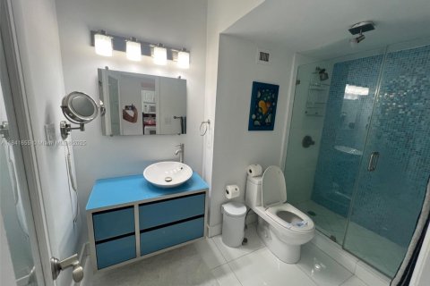 Снять в аренду кондоминиум в Майами-Бич, Флорида 1 спальня, 48.77м2, № 2079604 - фото 15