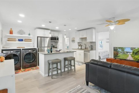 Купить коммерческую недвижимость в Галфпорта, Флорида 1 спальня, 96.99м2, № 1843535 - фото 9