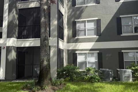 Condo in Orlando, Florida, 4 bedrooms  № 2364843