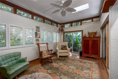 House in Gainesville, Florida 4 bedrooms, 354.33 sq.m. № 1746772 - photo 21