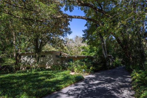 House in Gainesville, Florida 4 bedrooms, 354.33 sq.m. № 1746772 - photo 6