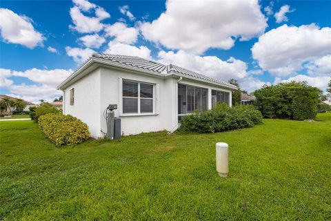 Villa ou maison à vendre à North Fort Myers, Floride: 3 chambres, 134.89 m2 № 2389338 - photo 30
