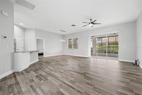 Villa ou maison à vendre à North Fort Myers, Floride: 3 chambres, 134.89 m2 № 2389338 - photo 6