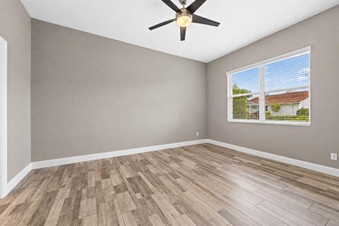 Villa ou maison à vendre à North Fort Myers, Floride: 3 chambres, 134.89 m2 № 2389338 - photo 18