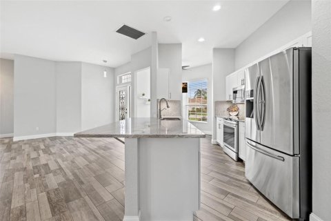Villa ou maison à vendre à North Fort Myers, Floride: 3 chambres, 134.89 m2 № 2389338 - photo 12