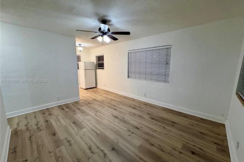 Apartment in North Miami Beach, Florida 2 bedrooms № 2009481