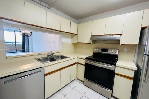 Copropriété à louer à Miami Beach, Floride: 1 chambre, 79.99 m2 № 1997766 - photo 6