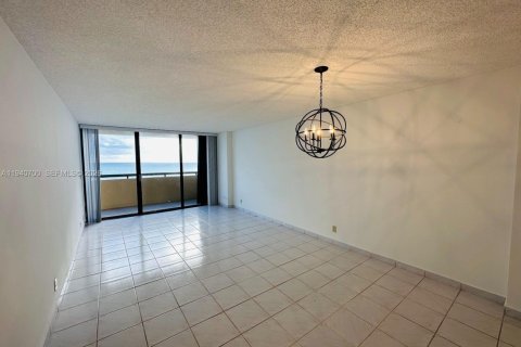 Copropriété à louer à Miami Beach, Floride: 1 chambre, 79.99 m2 № 1997766 - photo 4