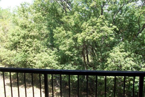 Condo in Lake Mary, Florida, 3 bedrooms № 2105110 - photo 15