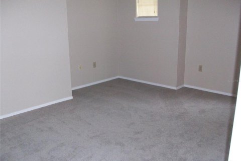 Condo in Lake Mary, Florida, 3 bedrooms № 2105110 - photo 9