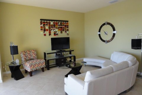 Condominio en alquiler en Bradenton, Florida, 2 dormitorios, 107.4 m2 № 1649496 - foto 3