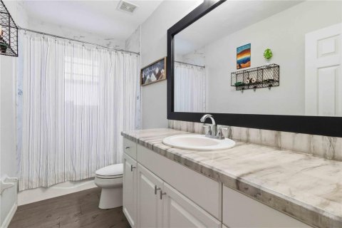 Townhouse in Tampa, Florida 4 bedrooms, 257.15 sq.m. № 2219527 - photo 26
