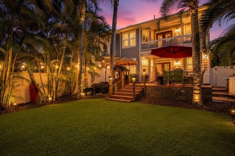 Townhouse in Tampa, Florida 4 bedrooms, 257.15 sq.m. № 2219527 - photo 3