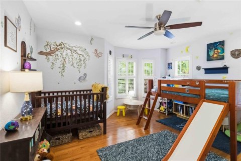 Townhouse in Tampa, Florida 4 bedrooms, 257.15 sq.m. № 2219527 - photo 27