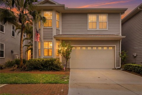 Townhouse in Tampa, Florida 4 bedrooms, 257.15 sq.m. № 2219527