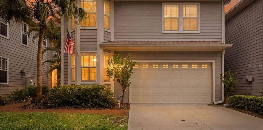 Townhouse in Tampa, Florida 4 bedrooms, 257.15 sq.m. № 2219527